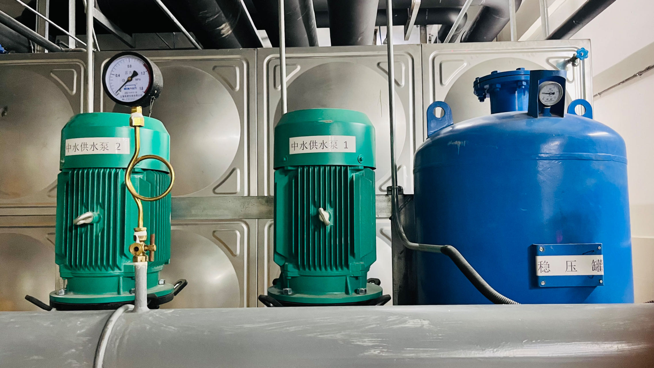 SKP中雨水 (4).jpg SKP中雨水 (4).jpg